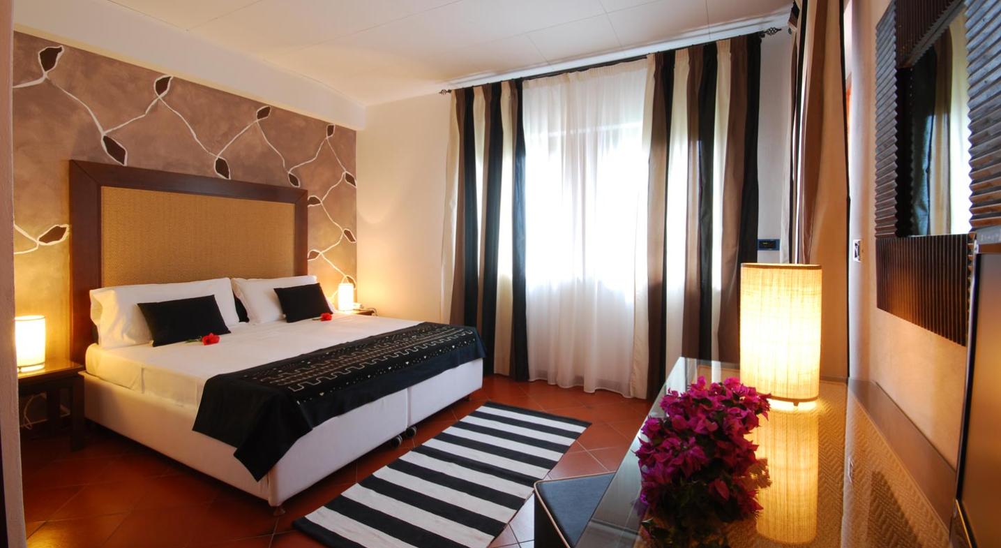 hotelcalarosa fr chambres 025
