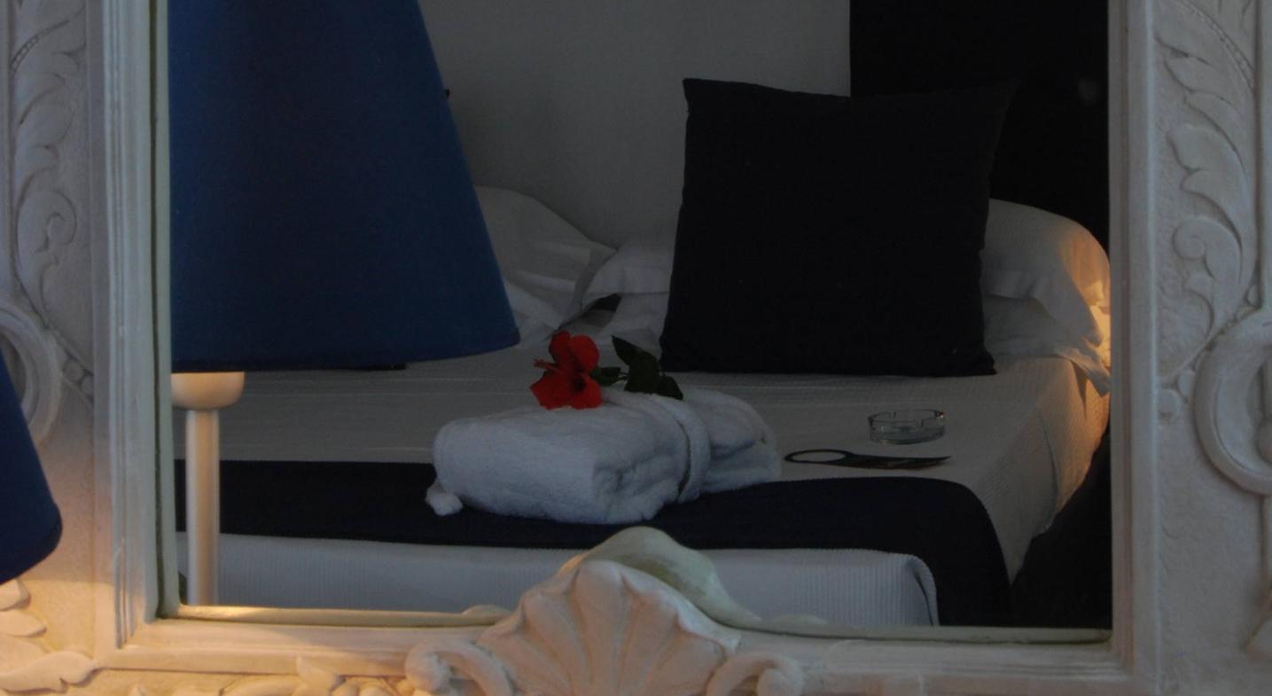 hotelcalarosa fr chambres 037